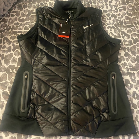 Nike Jackets & Coats Nwt Nike Golf Puffer Vest Size Lg Poshmark
